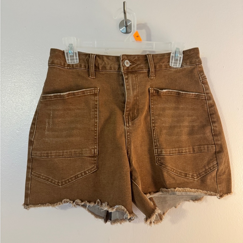 High-Rise Raw-Hem Denim Shorts in Brown and Black - Picture 2 of 5